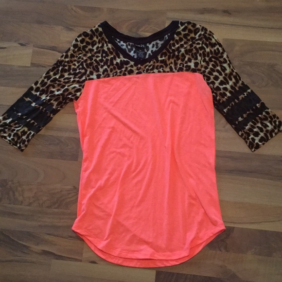 Colorful top - Picture 2 of 2